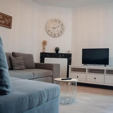 Superbe Avec Terrasse Au Calme Apartamento Ernée