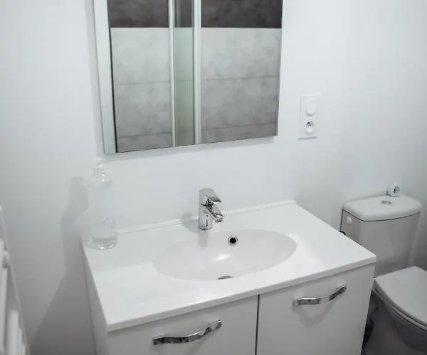 Superbe Avec Terrasse Au Calme Appartement