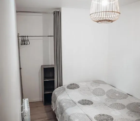 Appartement Superbe Avec Terrasse Au Calme