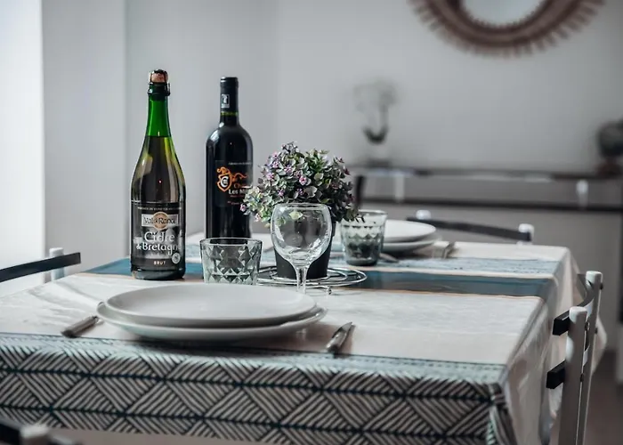 Appartement Superbe Avec Terrasse Au Calme Ernée