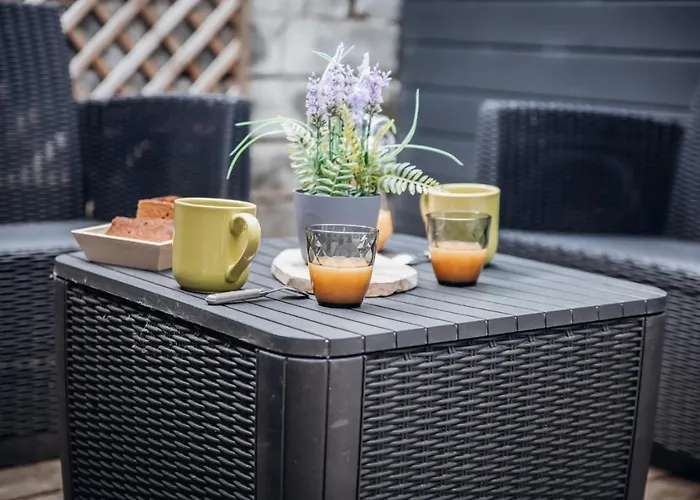 Superbe Avec Terrasse Au Calme Ernée